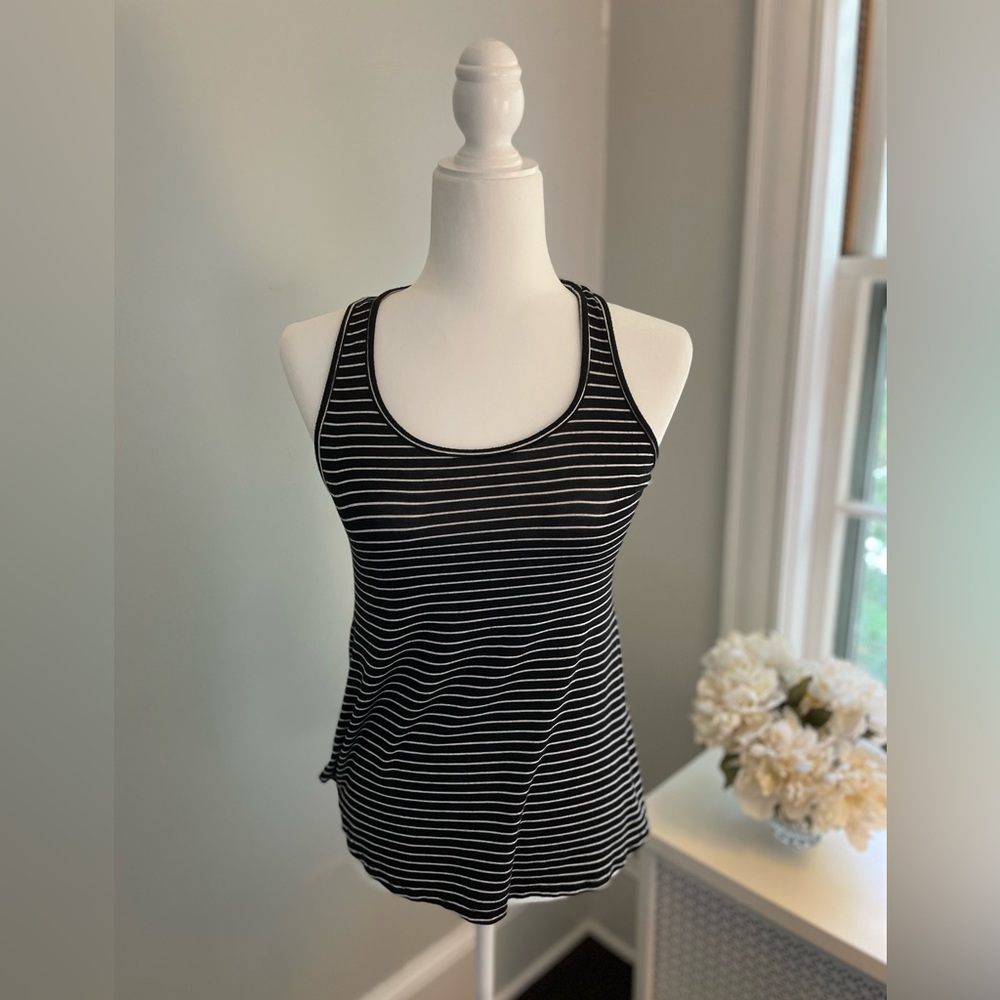 Summer black and white stripe tank